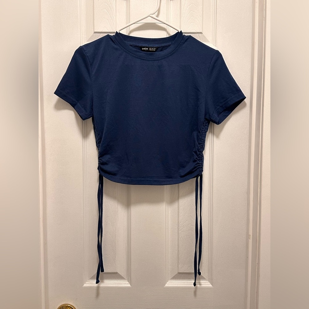 SHEIN Crop Top
